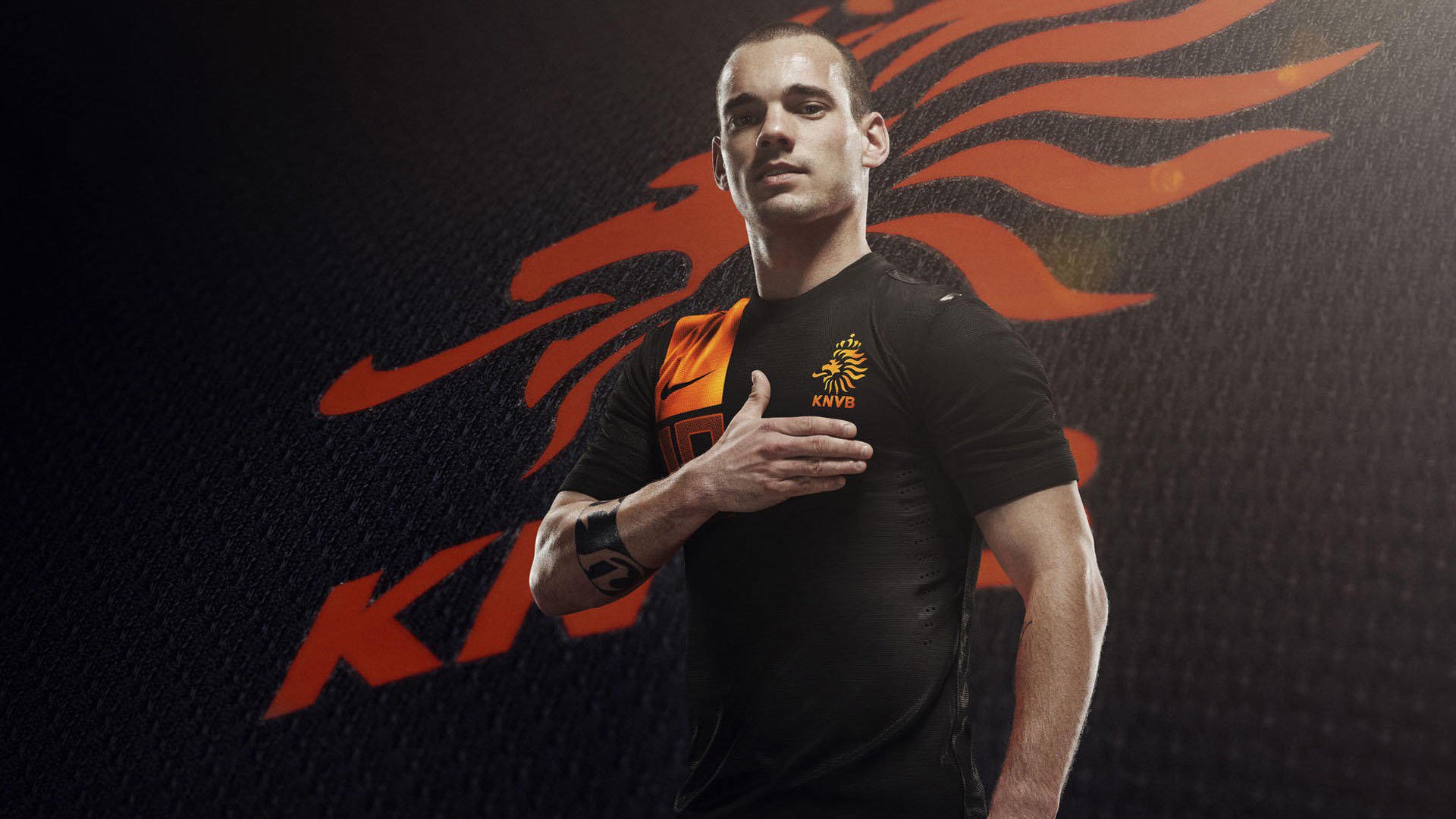 球队核心在赛后采访中坦言比赛强度远超预期全队拼尽全力，足球球队核心